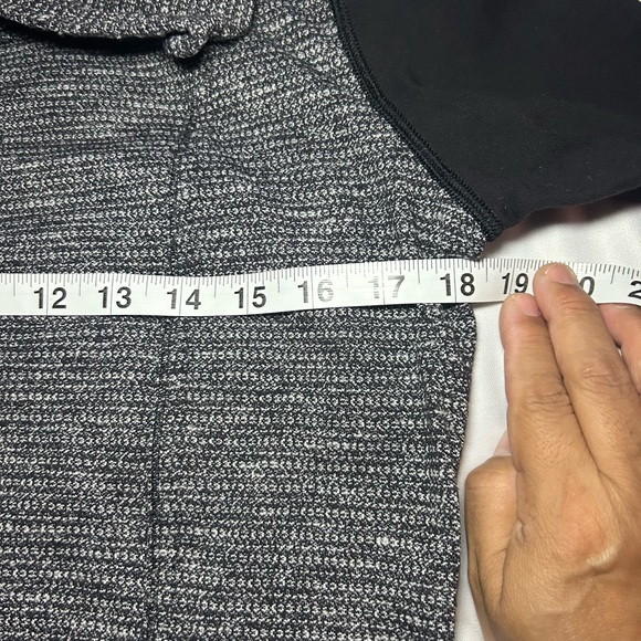 LULULEMON Daily Yoga Coco Pique Black Jacket Women’s, Size 6 - Picture 4 of 15